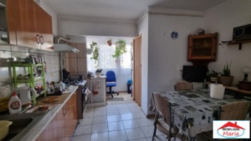 apartament-3-camere-etaj-2-carpati-2-5