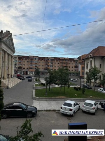 apartament-3-camere-cf-1-et-1-campulung-muscel-arges