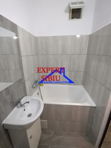 vand-garsoniera-1-camerarecent-renovta-zona-lazaret-6