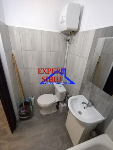 vand-garsoniera-1-camerarecent-renovta-zona-lazaret-7