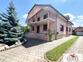 vila-de-vanzare-in-sebes-pretabila-pentru-doua-familii-17