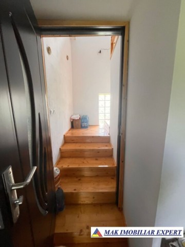 de-vanzare-vila-6-camere-cu-teren-3600-mp-cetateni-arges-34
