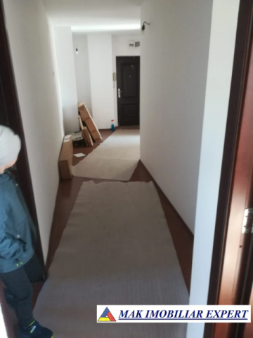 vand-apartament-4-camere-confort-1-et-3-inapa-sarata-campulung-muscel-arges-4