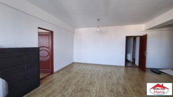 apartament-2-camere-centru-shopping-plaza-cu-parcare-privata-id-22918-2