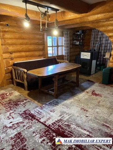 cabana-din-lemn-cu-3-camere-si-teren-de-340-mp-de-vanzare-in-ciocanu-dambovicioara-arges-3