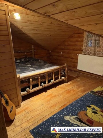 cabana-din-lemn-cu-3-camere-si-teren-de-340-mp-de-vanzare-in-ciocanu-dambovicioara-arges-4