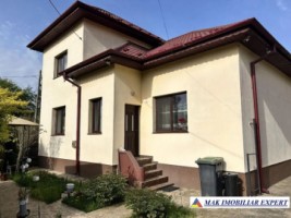 vila-4-camere-teren-200-mp-de-vanzare-in-centru-campulung-muscel-arges-2