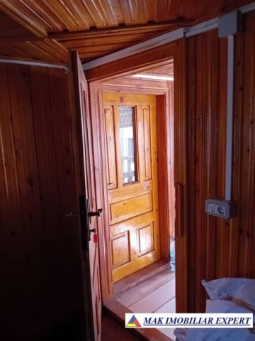 nu-vand-deocamdata-casa-4-camere-teren-5000-mp-campulung-4