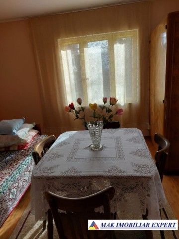 vand-casa-si-anexa-demolabila-cu-teren-de-916-mp-in-centru-campulung-muscel-arges-10
