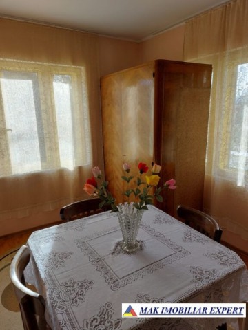 vand-casa-si-anexa-demolabila-cu-teren-de-916-mp-in-centru-campulung-muscel-arges-14