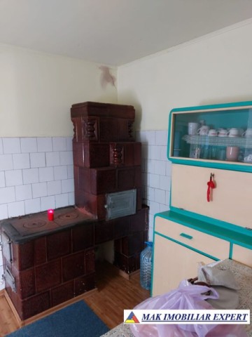 vand-casa-si-anexa-demolabila-cu-teren-de-916-mp-in-centru-campulung-muscel-arges-23