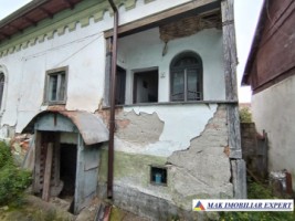 vand-casa-si-anexa-demolabila-cu-teren-de-916-mp-in-centru-campulung-muscel-arges-30