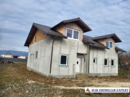 vila-noua-de-vanzare-6-camere-teren-1700-mp-grui-campulung-muscel-arges-2