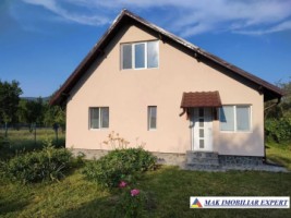 vila-cu-3-camere-si-teren-de-2417-mp-de-vanzare-in-corbi-arges-oaza-de-liniste-si-natura