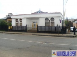 casaspatiu-2-camere-124-mp-de-inchiriat-in-centru-campulung-muscel-arges-2