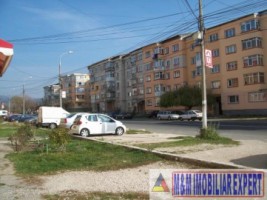 ian-2026-spatiu-de-lux-pentru-coafor-si-cosmetica-de-inchiriat-in-campulung-muscel-arges-ideal-pentru-afaceri-de-infrumusetare-1