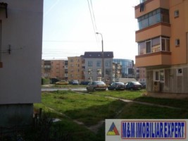 ian-2026-spatiu-de-lux-pentru-coafor-si-cosmetica-de-inchiriat-in-campulung-muscel-arges-ideal-pentru-afaceri-de-infrumusetare-5