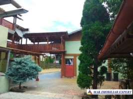 vand-vila-cu-12-camere-si-teren-de-893-mp-pitesti-arges-1
