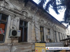 vand-vila-de-patrimoniu-cu-14-camere-si-teren-de-969-mp-pitesti-arges-9