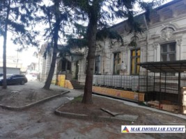 vand-vila-de-patrimoniu-cu-14-camere-si-teren-de-969-mp-pitesti-arges-17