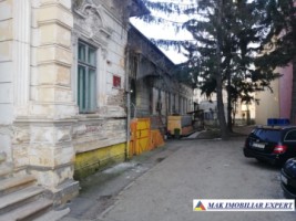 vand-vila-de-patrimoniu-cu-14-camere-si-teren-de-969-mp-pitesti-arges-20