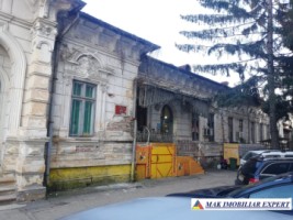 vand-vila-de-patrimoniu-cu-14-camere-si-teren-de-969-mp-pitesti-arges-22