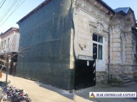 vand-vila-de-patrimoniu-cu-14-camere-si-teren-de-969-mp-pitesti-arges-27