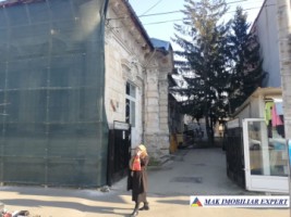 vand-vila-de-patrimoniu-cu-14-camere-si-teren-de-969-mp-pitesti-arges-28