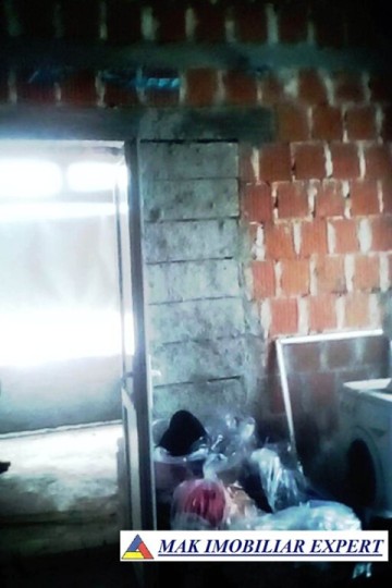 vand-vila-duplex-cu-4-nivele-si-iesire-la-2-strazi-pitesti-arges-8