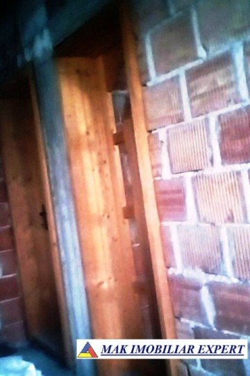 vand-vila-duplex-cu-4-nivele-si-iesire-la-2-strazi-pitesti-arges-14