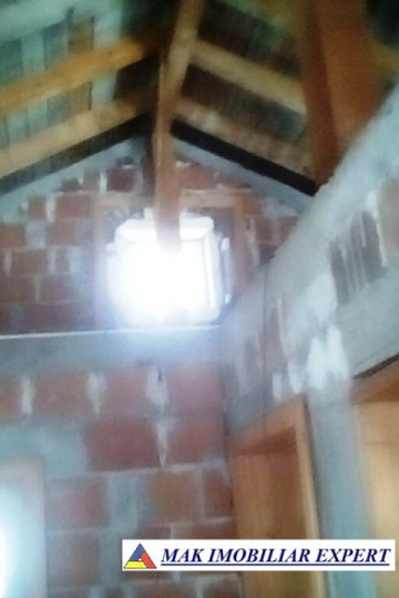 vand-vila-duplex-cu-4-nivele-si-iesire-la-2-strazi-pitesti-arges-12