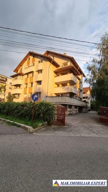apartament-3-camere-la-vila-confort-1-etaj-24-in-campulung-muscel-arges