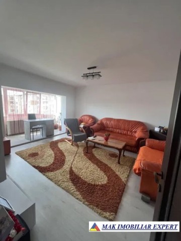 apartament-3-camere-cf-1-et-24-campulung