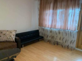 de-inchiriat-apartament-3-camere-zona-calea-nationala-300-euro-1