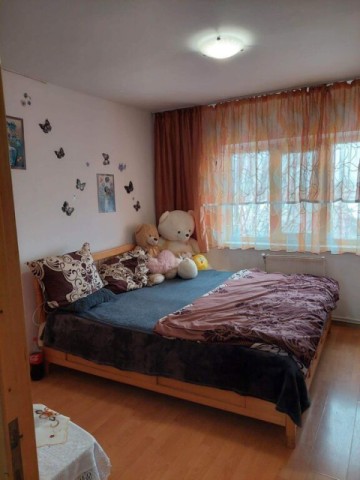de-inchiriat-apartament-3-camere-zona-calea-nationala-300-euro-2