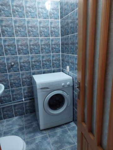 de-inchiriat-apartament-3-camere-zona-calea-nationala-300-euro-6