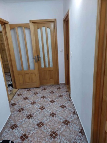 de-inchiriat-apartament-3-camere-zona-calea-nationala-300-euro-7