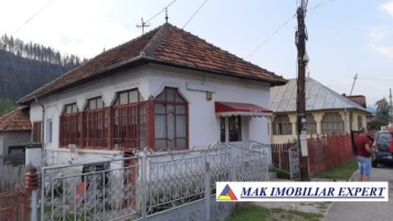 casa-2-camere-teren-141-mp-leresti