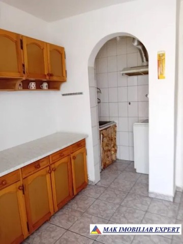 ocupat-iunie-2025-apartament-3-camere-confort-1-etaj-24-campulung-5