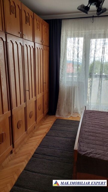 acest-apartament-de-3-camere-situat-la-etajul-2-8-etaje-in-campulung-muscel-semicentral-arges-5