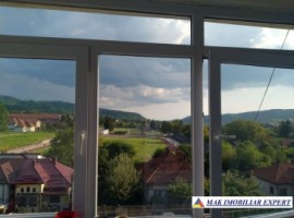 acest-apartament-de-3-camere-situat-la-etajul-2-8-etaje-in-campulung-muscel-semicentral-arges