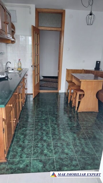 acest-apartament-de-3-camere-situat-la-etajul-2-8-etaje-in-campulung-muscel-semicentral-arges-10