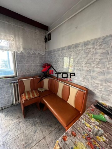 apartament-3-camere-decomandat-etajul-2-nicolina-4