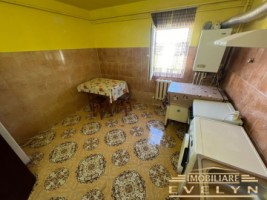 apartament-2-camere-str-ghe-avramescu-scoala-nr-14-pret-55500-euro-negociabil-4
