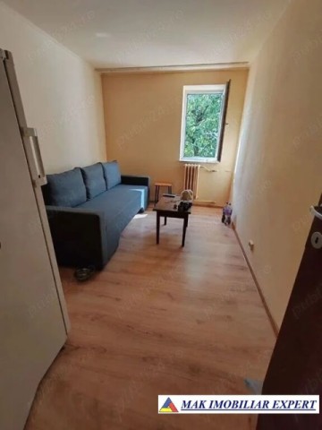 de-vanzare-apartament-2-camere-confort-2-etaj-2-din-4-razboieni-pitesti-arges