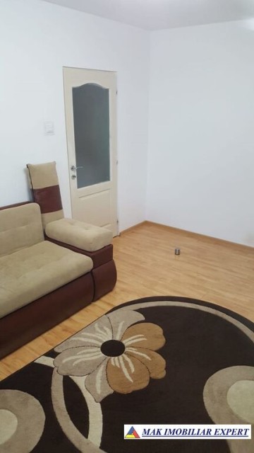 de-vanzare-apartament-2-camere-confort-1-etaj-4-din-4-dacia-marasesti-pitesti-arges