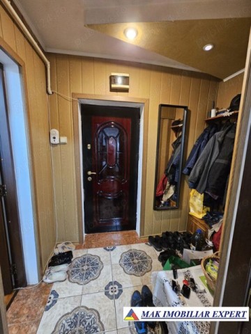 apartament-2-camere-de-vanzare-recent-renovat-cu-loc-de-parcare-si-boxa-in-visoi-campulung-muscel-arges-7