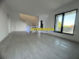 casa-4-camere-finisata-complet-cetate-cu-toate-utilitatile-17