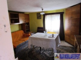 casa-cu-2-camere-si-teren-de-750-mp-de-vanzare-in-poienarii-de-muscel-arges-10