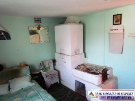 casa-cu-2-camere-si-teren-de-750-mp-de-vanzare-in-poienarii-de-muscel-arges-12